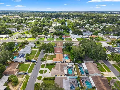 View/Area - 490 E Lake Dr, Largo, FL 33771 photo 20 of 32