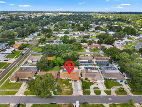 View/Area - 490 E Lake Dr, Largo, FL 33771 photo 6 of 32