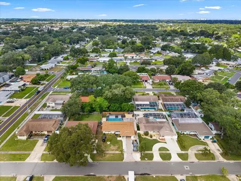 View/Area - 490 E Lake Dr, Largo, FL 33771 photo 15 of 32