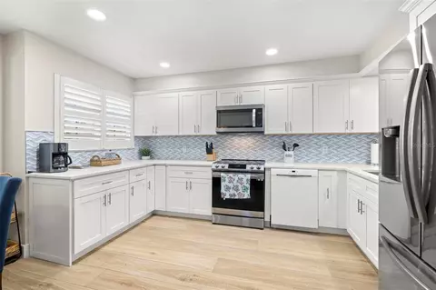 Kitchen - 3428 Brookridge Ln, Parrish, FL 34219 photo 2 of 7