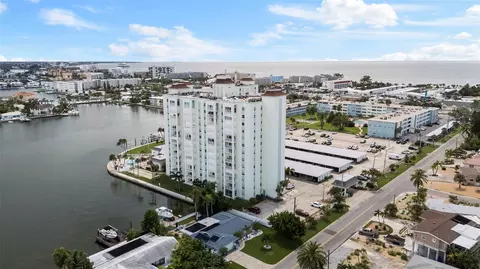 420 64th Ave #102, Saint Pete Beach, FL 33706