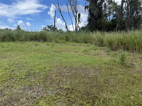 820 Stephens Rd, Ruskin, FL 33570 photo 2