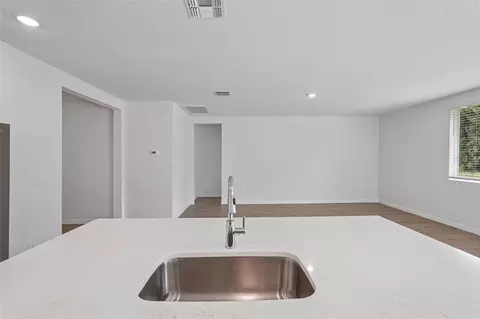 Kitchen - 7725 Satterfield Ter, Parrish, FL 34219 photo 4 of 5