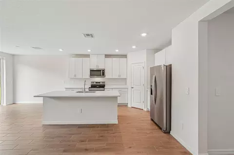 Kitchen - 7725 Satterfield Ter, Parrish, FL 34219 photo 1 of 5