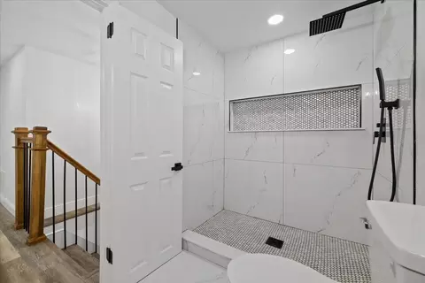 Bath - 11002 Riverview Dr, Riverview, FL 33578 photo 1 of 5