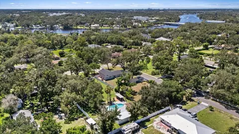 View/Area - 11002 Riverview Dr, Riverview, FL 33578 photo 4 of 4