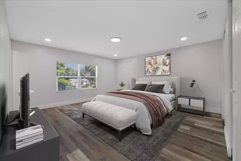 Bedroom - 11002 Riverview Dr, Riverview, FL 33578 photo 7 of 7