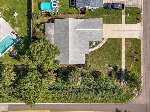 View/Area - 6002 Firefly Ln, Apollo Beach, FL 33572 photo 1 of 20