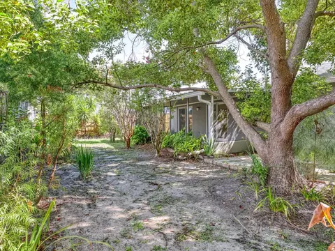Exterior - 6002 Firefly Ln, Apollo Beach, FL 33572 photo 12 of 15