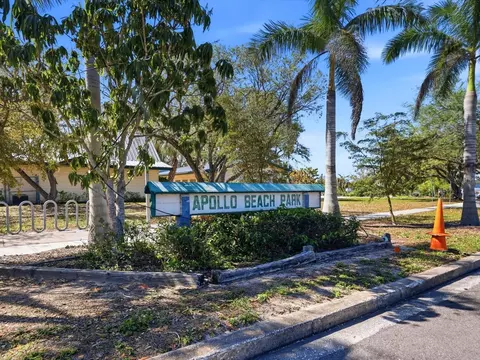 Exterior - 6002 Firefly Ln, Apollo Beach, FL 33572 photo 14 of 15