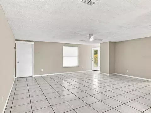 Living - 6002 Firefly Ln, Apollo Beach, FL 33572 photo 8 of 12