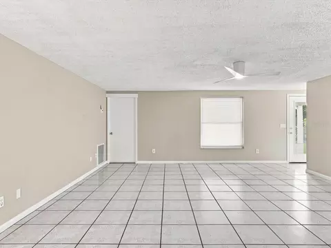 Living - 6002 Firefly Ln, Apollo Beach, FL 33572 photo 5 of 12