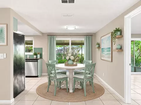 Dining - 6002 Firefly Ln, Apollo Beach, FL 33572 photo 1 of 1