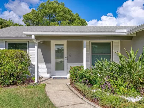 Exterior - 6002 Firefly Ln, Apollo Beach, FL 33572 photo 8 of 15