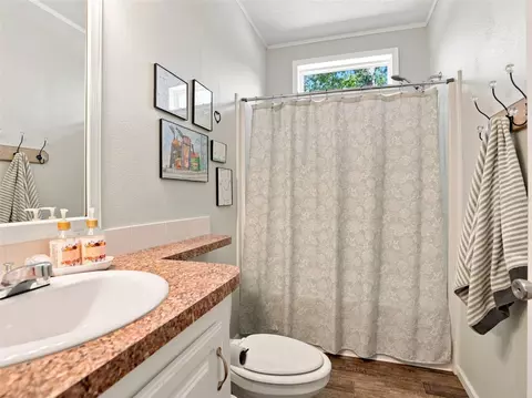 Bath - 333 Suncoast Blvd, Spring Hill, FL 34608 photo 1 of 2