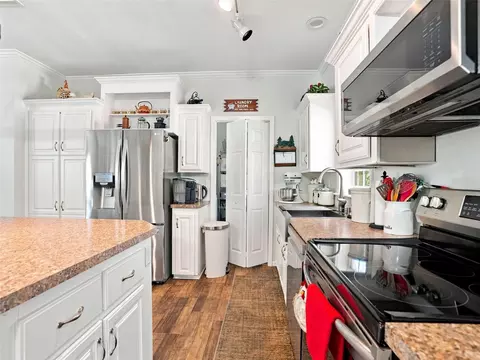 Kitchen - 333 Suncoast Blvd, Spring Hill, FL 34608 photo 3 of 3