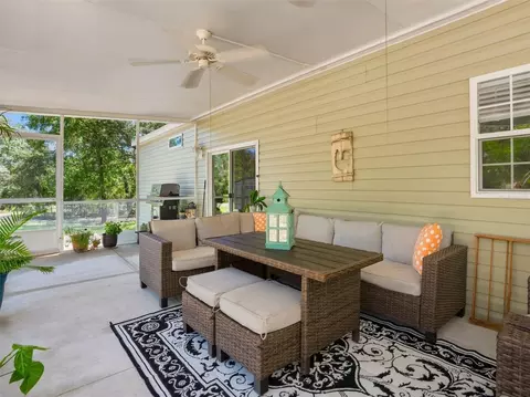 Exterior - 333 Suncoast Blvd, Spring Hill, FL 34608 photo 5 of 8
