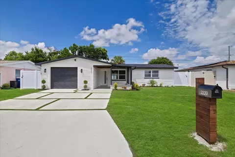 2229 Roselawn Dr, Holiday, FL 34691