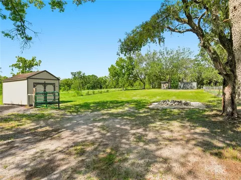 Exterior - 341 Suncoast Blvd, Spring Hill, FL 34608 photo 5 of 9