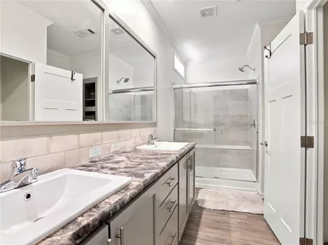 Bath - 341 Suncoast Blvd, Spring Hill, FL 34608 photo 1 of 2