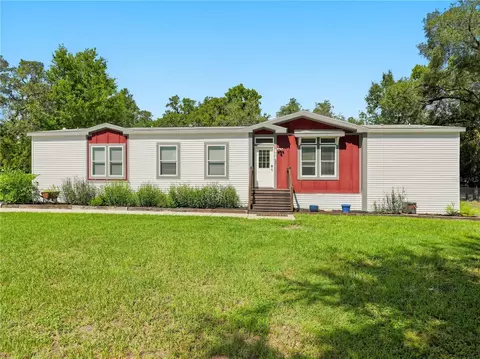 Exterior - 341 Suncoast Blvd, Spring Hill, FL 34608 photo 2 of 9