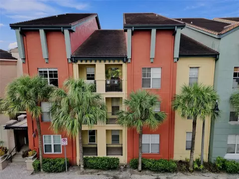 2410 W Azeele St #216, Tampa, FL 33609