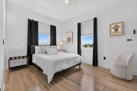 Bedroom - 16210 3rd St E, Redington Beach, FL 33708 photo 6 of 6