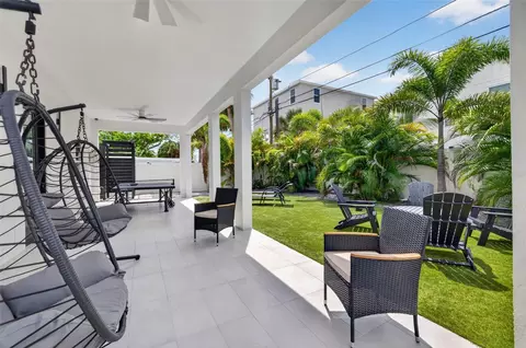 Exterior - 16210 3rd St E, Redington Beach, FL 33708 photo 10 of 14