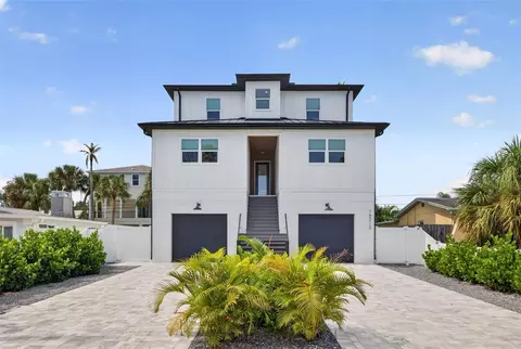 Exterior - 16210 3rd St E, Redington Beach, FL 33708 photo 14 of 14