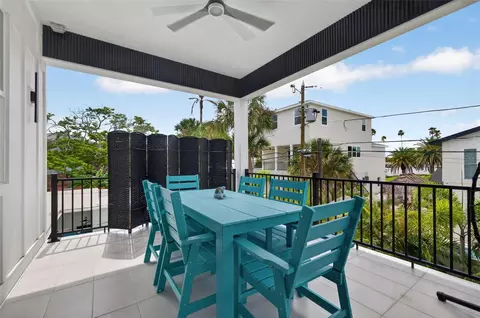 Exterior - 16210 3rd St E, Redington Beach, FL 33708 photo 4 of 14