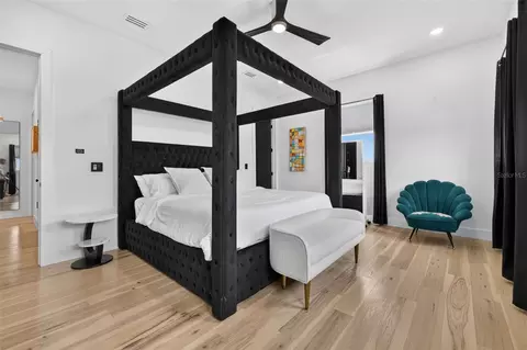 Bedroom - 16210 3rd St E, Redington Beach, FL 33708 photo 1 of 6