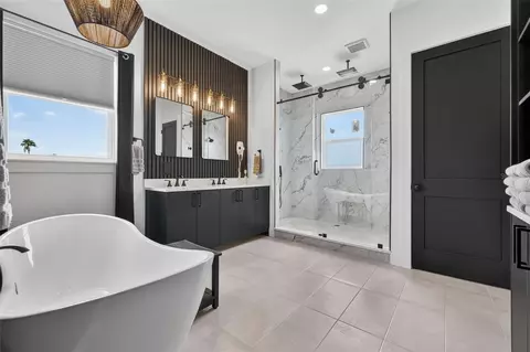 Bath - 16210 3rd St E, Redington Beach, FL 33708 photo 1 of 9