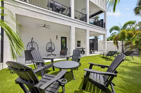 Exterior - 16210 3rd St E, Redington Beach, FL 33708 photo 11 of 14
