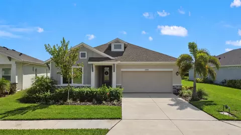 Exterior - 11920 Richmond Trl, Parrish, FL 34219 photo 2 of 12