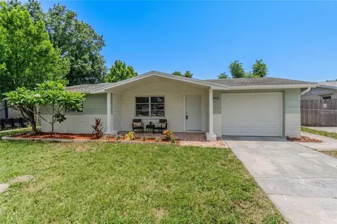 4901 Daphne St, New Port Richey, FL 34652