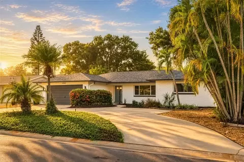 6743 16th Ave N, Saint Petersburg, FL 33710