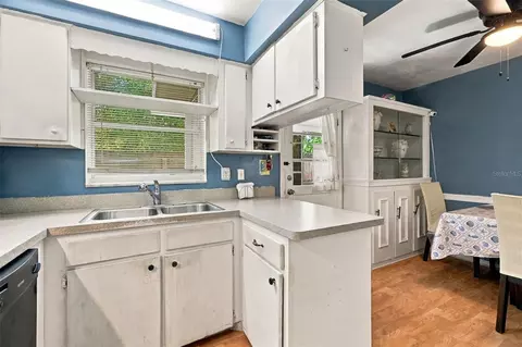 Kitchen - 1069 Stillwater Ave, Spring Hill, FL 34606 photo 4 of 5