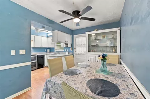 Dining - 1069 Stillwater Ave, Spring Hill, FL 34606 photo 1 of 4