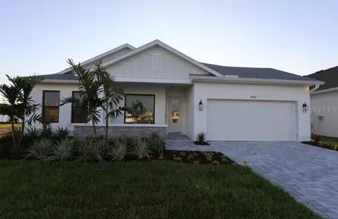 6815 Heron Meadow Dr, Sarasota, FL 34241