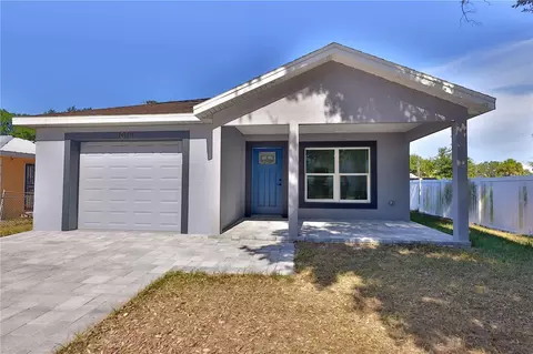 Exterior - 1013 13th St E, Bradenton, FL 34208 photo 3 of 8
