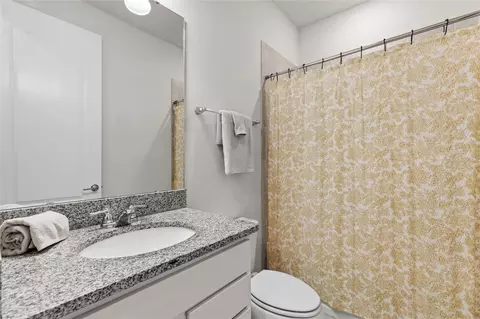 Bath - 12386 Criollo Rd, Spring Hill, FL 34610 photo 2 of 4