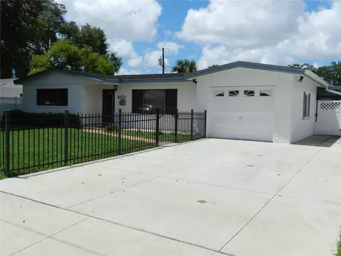 7454 1st Way N, Saint Petersburg, FL 33702