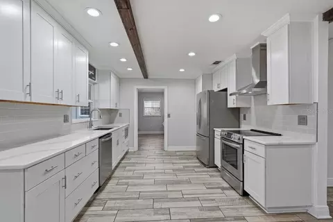 Kitchen - 44 Brevard Dr, Winter Haven, FL 33884 photo 1 of 3
