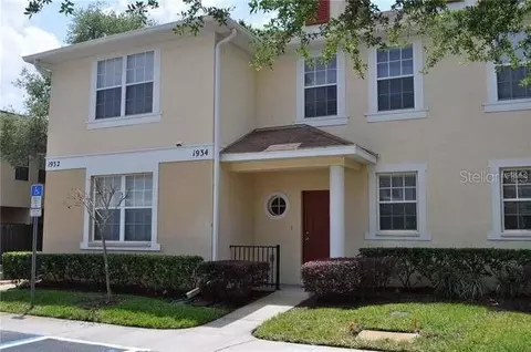 1934 Fiesta Ridge Ct, Tampa, FL 33604