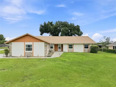 12501 Apalachee Pl, Thonotosassa, FL 33592