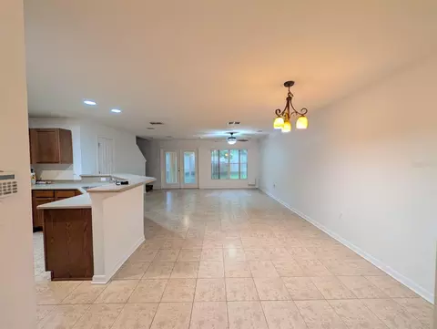 Living - 11636 Mango Ridge Blvd, Seffner, FL 33584 photo 2 of 3