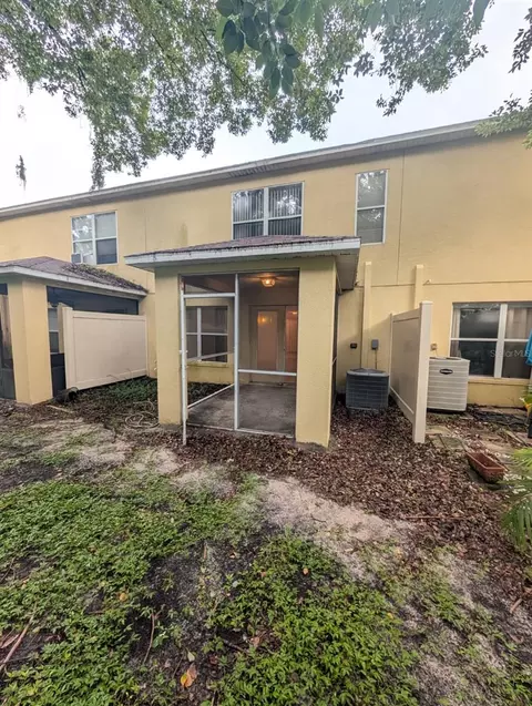 Exterior - 11636 Mango Ridge Blvd, Seffner, FL 33584 photo 3 of 6