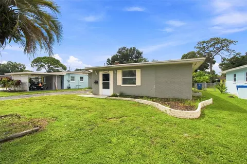 7718 33rd Ave N, Saint Petersburg, FL 33710