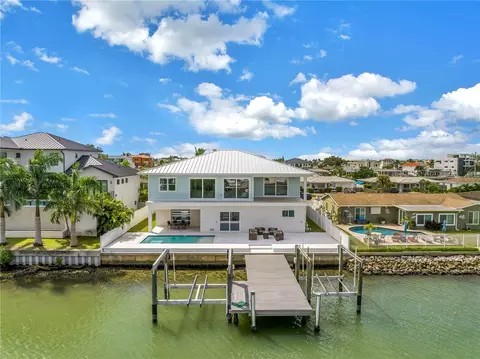 7957 2nd Ave S, Saint Petersburg, FL 33707