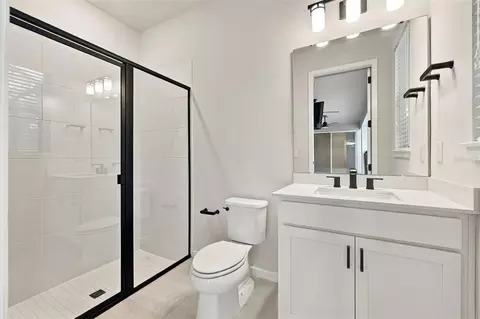 Bath - 12919 Willow Grove Dr, Riverview, FL 33579 photo 11 of 12